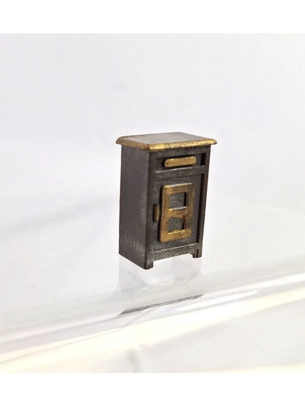Mini Dollhouse Furniture Ice Box Hutch Brown Gold Micro Dresser Vintage - Picture 2 of 11